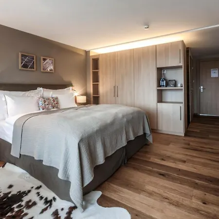 מלון Valbella Resort 4*