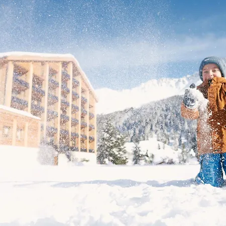 Hotel Valbella Resort 4*