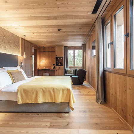 Valbella Resort מלון 4*