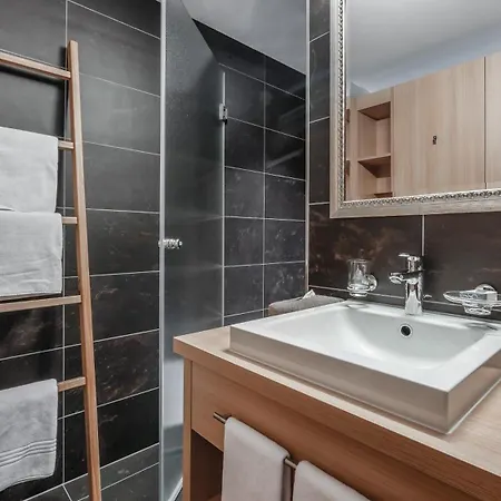 Valbella Hotel 4*